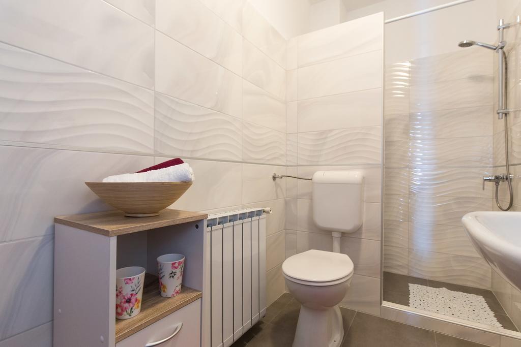 Apartment Milka A4 Кърк Екстериор снимка